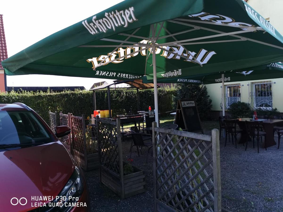 Pension Am Stadion Koelleda Luaran gambar