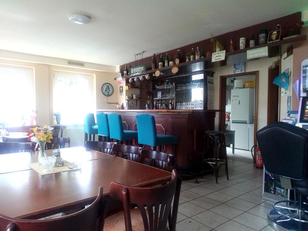 Pension Am Stadion Koelleda Luaran gambar